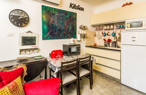 Tiberias Old City Apartment | Relaxing Lakeside Suite with Jacuzzi and Sun Terrace Escape