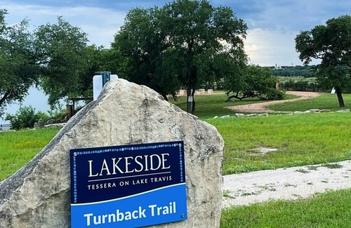 Oatmeal House | Lakeside Sunny-Escape w/ Amenities (& boat launch)