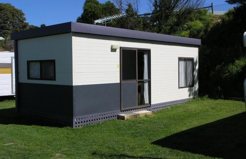Waterhouse Resort | Relaxing Lakeside Tourist Park with Family-Friendly Amenities