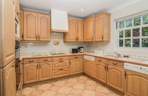 Lakeside House | Family-Friendly Lakeside View in Bowness-On-Windermere