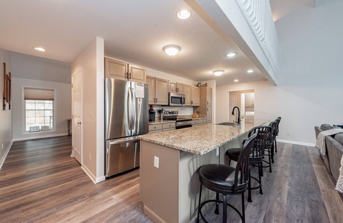 Blakeslee House | Discover Lakeslee Lodge: Lake Access & Hot Tub Retreat