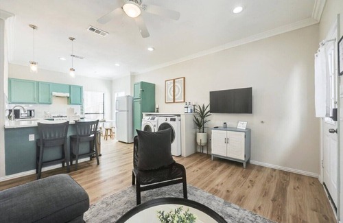 Rowlett House | Inviting 2BR Guest Home with Hot Tub and Lake Views