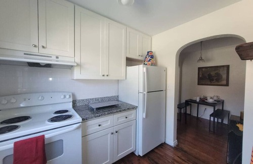 Crescent Lake Apartment | Lakeview Apartment at Crescent Lake: Pet-Friendly Retreat