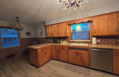Lorain House | Premier Lakeview Beach Bungalow with Oceanfront Access