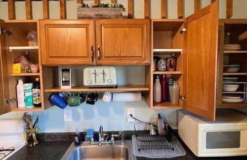Whitefield Cabin | Unwind at Lakeview Cabin: Perfect for Families and Adventures
