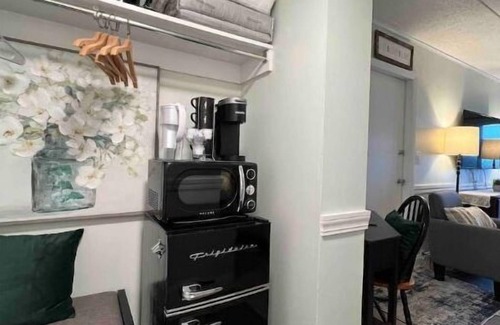 Weirs Beach Condo | Lakeview Retreat: Comfy Queen Beds, Hot Tub & Pool Access