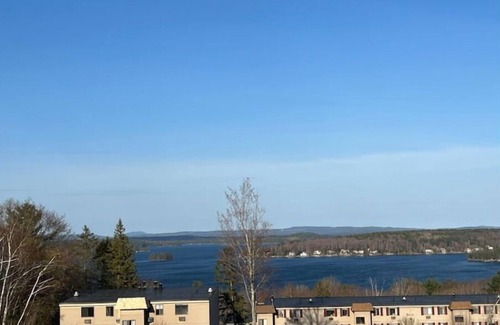Weirs Beach Condo | Lakeview Retreat: Comfy Queen Beds, Hot Tub & Pool Access