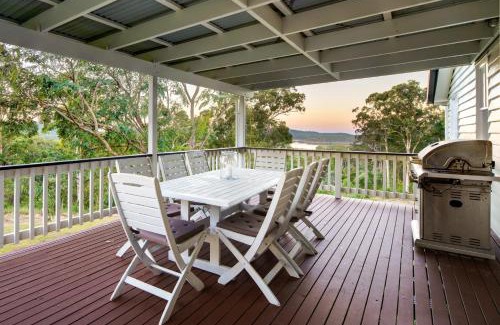 Mooloolah Valley House | Tranquil Lakeview Cottage in Mooloolah Valley with Pool
