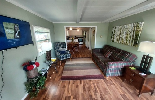 Solon Springs Cottage | Lakeview Cottage: Ideal Retreat with Pool and Lake Views