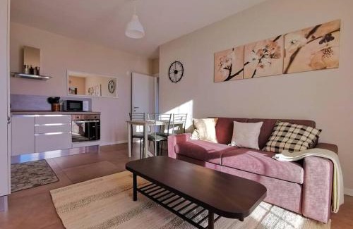 Zorzino Apartment | Inviting Lakeview Escape with Pool and Oceanfront Views