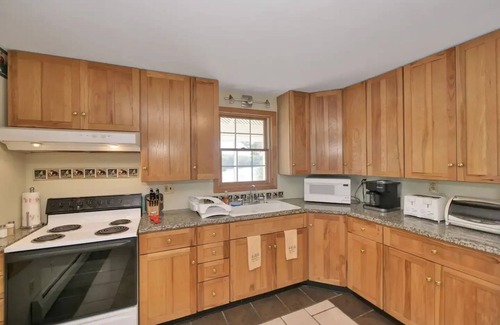 Cochecton House | Lakeview Hideaway: Guest Rated 10/10 with Lakefront Access