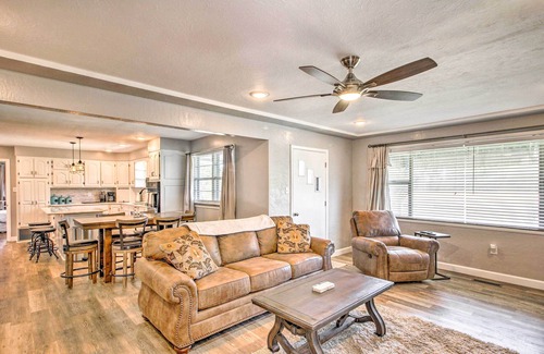 Lakeview House | Pet-Friendly Lakeview Retreat near Bull Shoals Lake