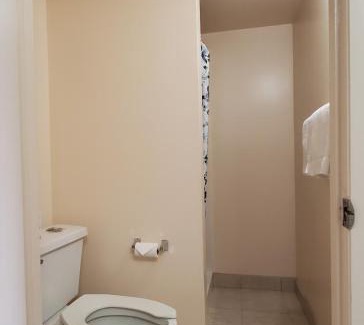 Taylor Creek Hotel | Ideal Family Retreat at Lakeview Inn & Suites Okeechobee