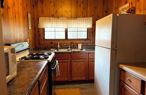 Hazelhurst Cabin | Lakeview Lodge ~ Spacious Three Bedroom with Lake Views in Hazelhurst, Wisconsin