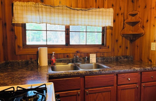 Hazelhurst Cabin | Lakeview Lodge ~ Spacious Three Bedroom with Lake Views in Hazelhurst, Wisconsin
