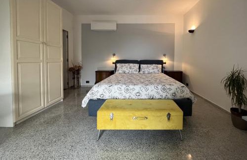Como Apartment | Lakeview Loft with Terrace and Oceanfront Views - 10/10 Rated