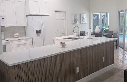 Crown Pointe House | Lakeview Oasis: Steps from Beach & 5th Avenue, Pet Friendly