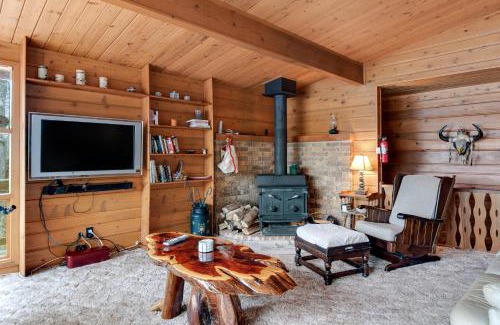Lac du Flambeau House | Family-Friendly Lakeview North: A 4-Star Getaway