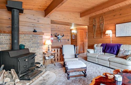 Lac du Flambeau House | Family-Friendly Lakeview North: A 4-Star Getaway