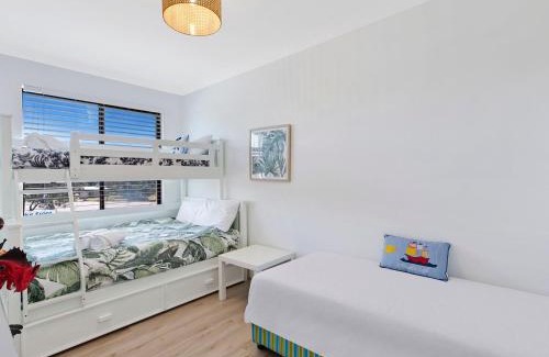 The Entrance North House | Relax at Lakeview on Lynch: Family-Friendly Getaway