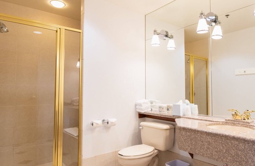 Winnipeg Hotel | Experience Lakeview Signature: Family-Friendly Retreat Awaits