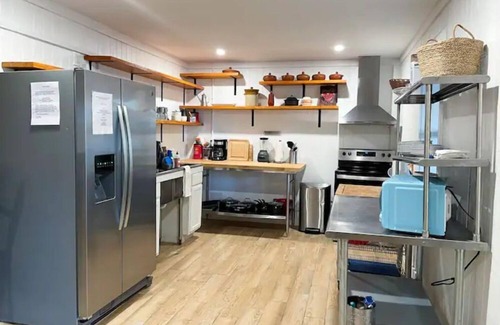 Lakeway House | Unforgettable Lakeway Oasis: Pet-Friendly & Spa Amenities