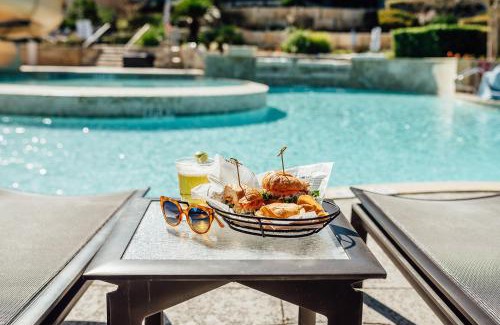 Lakeway Resort | Discover Lakeway Resort & Spa: Pet-Friendly Oceanfront Retreat