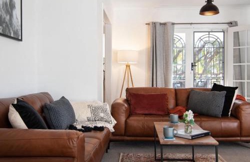 Daylesford House | Convenient Lakewood Retreat Steps from Lake Daylesford