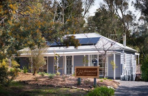 Daylesford House | Convenient Lakewood Retreat Steps from Lake Daylesford
