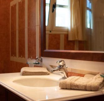 Souli Villa | Relaxing Laki Villa: Pool, Hot Tub & Family-Friendly Fun