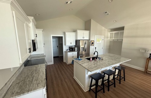Florala House | Lakin’ It Easy- House on the Beautiful Lake Jackson in Florala, AL