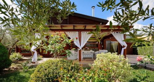 Thermi Villa | Discover Lakkia - Wooden Residence with Spa & Hot Tub