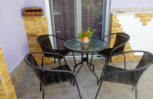 Nea Propontida House | Discover Lakkoma Holiday Home: Guest Rated 9.1/10
