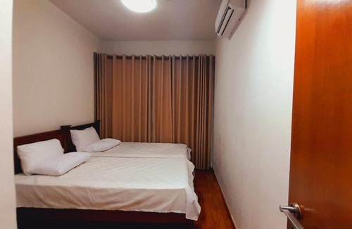 Kollupitiya Apartment | Experience Comfort at LAKNA HOUSE - Family-Friendly Haven