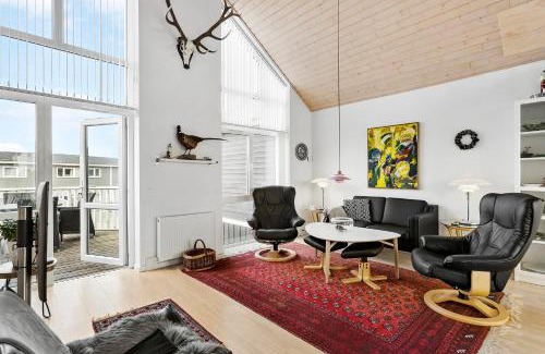 Lokken House | Family-Friendly Laksen 64 Cottage Near Beach & Golf