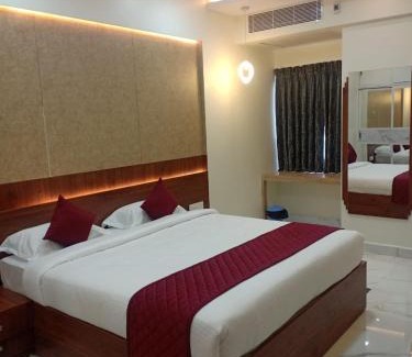 Thiruvarur Hotel | Budget-Friendly Stay at Lakshmi Mahal - V Inn with Breakfast