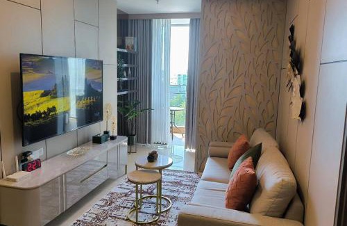 Makassar Apartment | Inviting Lakuna 31 Apartment with Pool & Family Amenities