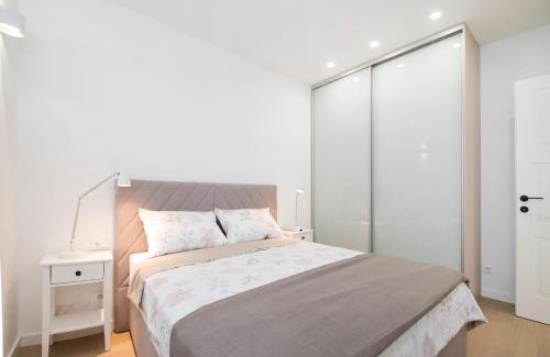 Bacvice Apartment | Top-Rated Family Retreat at Lalù with Kitchen Amenities