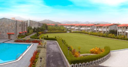 Ranakpur Hotel | Discover Lal Bagh Ranakpur: Family-Friendly Retreat with Pool