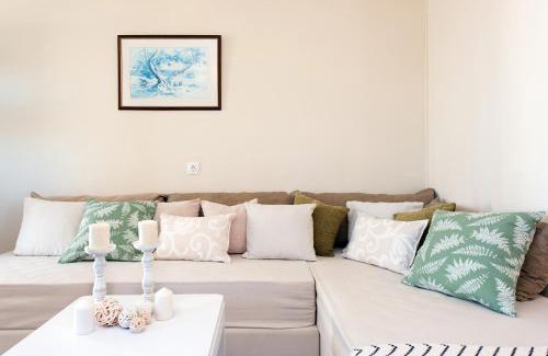 Ano Korakiana House | Discover Lala Cottage: Guest Rated 9.6, Family-Friendly Stay