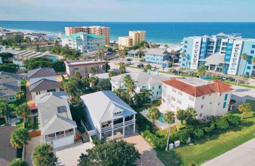 Horton Shores Apartment | Relax at LaLa's Beach House with Oceanfront Views
