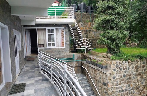 Nathia Gali Hotel | Lalazar guest house nathia gali