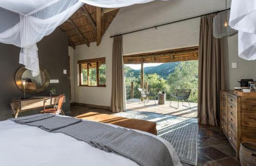 Sidbury Hotel | Discover Inzolo Lodge at Lalibela Game Reserve