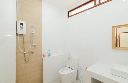 San Sai Villa | Tranquil Lalin Pool Villa: 10/10 Rated with Hot Tub & More