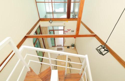 San Sai Villa | Tranquil Lalin Pool Villa: 10/10 Rated with Hot Tub & More