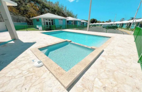 Miradero Ski Chalet | LaLolitaVilla - Steps away from Playa Buye!