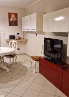 Viale House | Relax at Lalunanera: Pet-Friendly with Pool & Dining