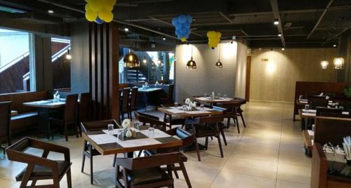 Pattikad Hotel | Enjoy Family-Friendly Comfort at Lalys Residency