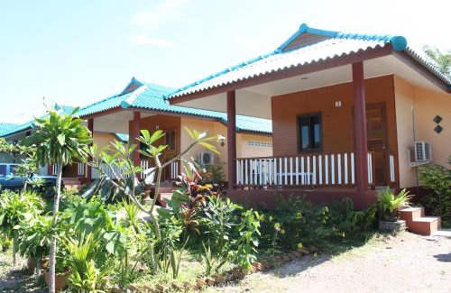 Don Sak House | Discover Lam-tong Resort: Family-Friendly Getaway Awaits