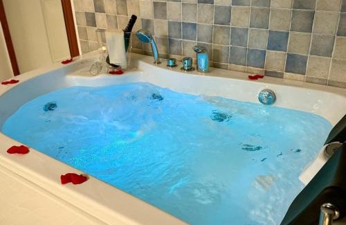 Noicattaro House | Experience Lamapulia: 4-Star Oceanfront Bliss with Spa